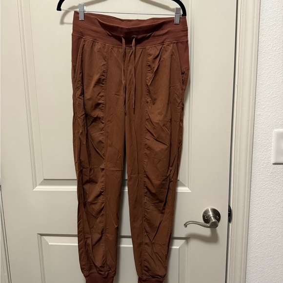 lululemon athletica Roasted Brown Dance Studio Jogger - Picture 3 of 7